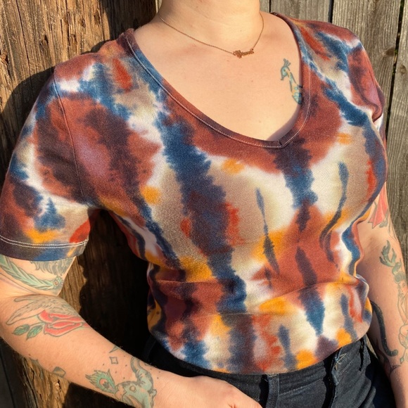 The Double Dipped Dessert V-Neck - Picture 3 of 3